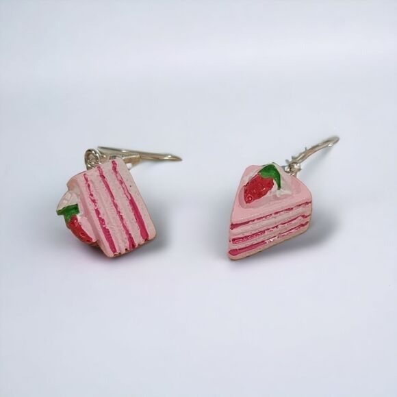 Handmade Jewelry - 🍰Pink Strawberry Cake Earrings🍰(2-A025)